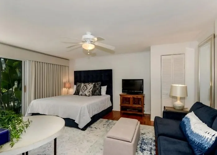 Сasa de vacaciones Elegant Escape With A Private Patio In Indian Rocks Beach, Florida Clearwater Beach